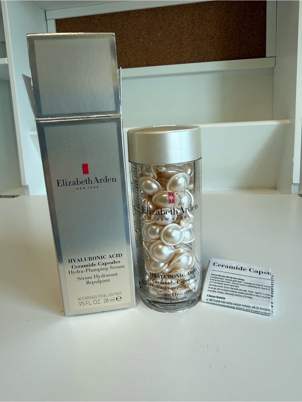 Elizabeth Arden Hyaluronic Acid Ceramide Capsules Hydra-Plumping Serum — NEW